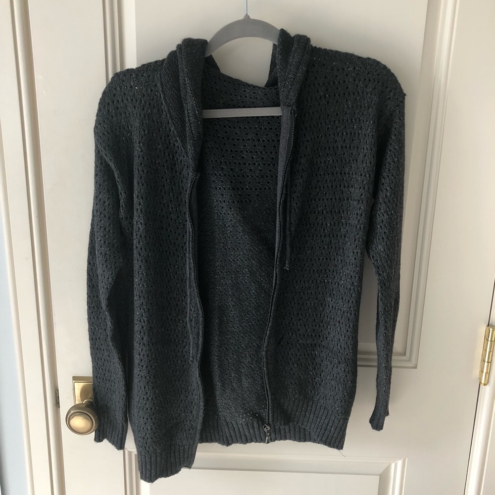 Brandy Melville zip up